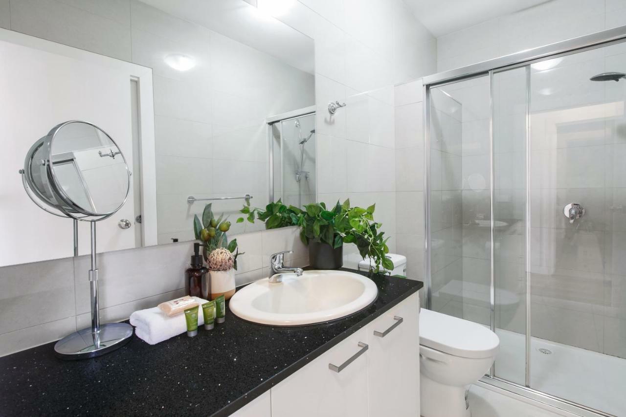 Heart Of Highett Apartment By Ready Set Host เมลเบิร์น ภายนอก รูปภาพ